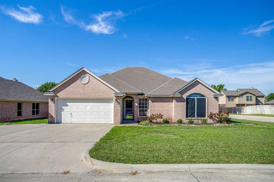 Property photo for 219 Aspen Loop, Aledo, TX