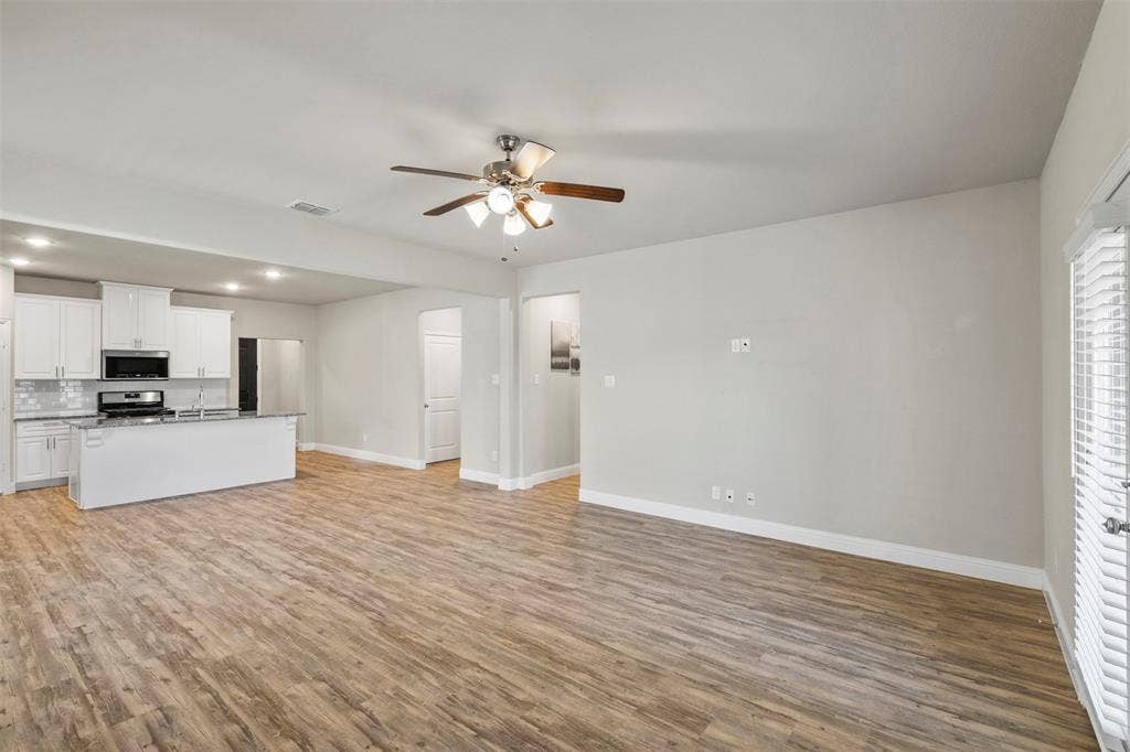 3713 Sweetclover Drive, McKinney, TX 75071 3713 Sweetclover Drive, McKinney, TX 75071