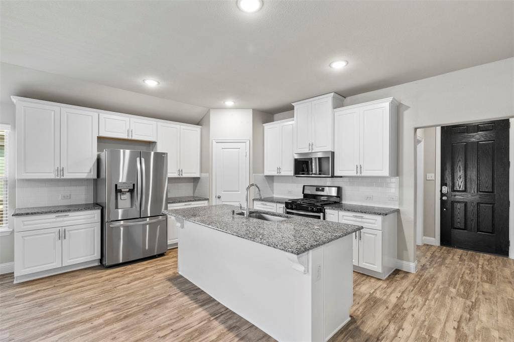 3713 Sweetclover Drive, McKinney, TX 75071 3713 Sweetclover Drive, McKinney, TX 75071