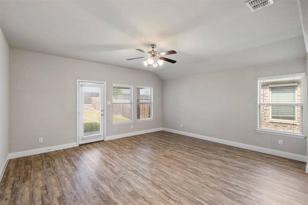3713 Sweetclover Drive, McKinney, TX 75071 3713 Sweetclover Drive, McKinney, TX 75071