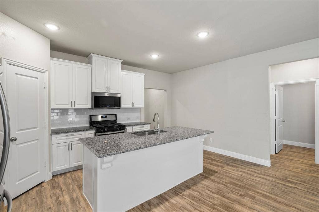 3713 Sweetclover Drive, McKinney, TX 75071 3713 Sweetclover Drive, McKinney, TX 75071