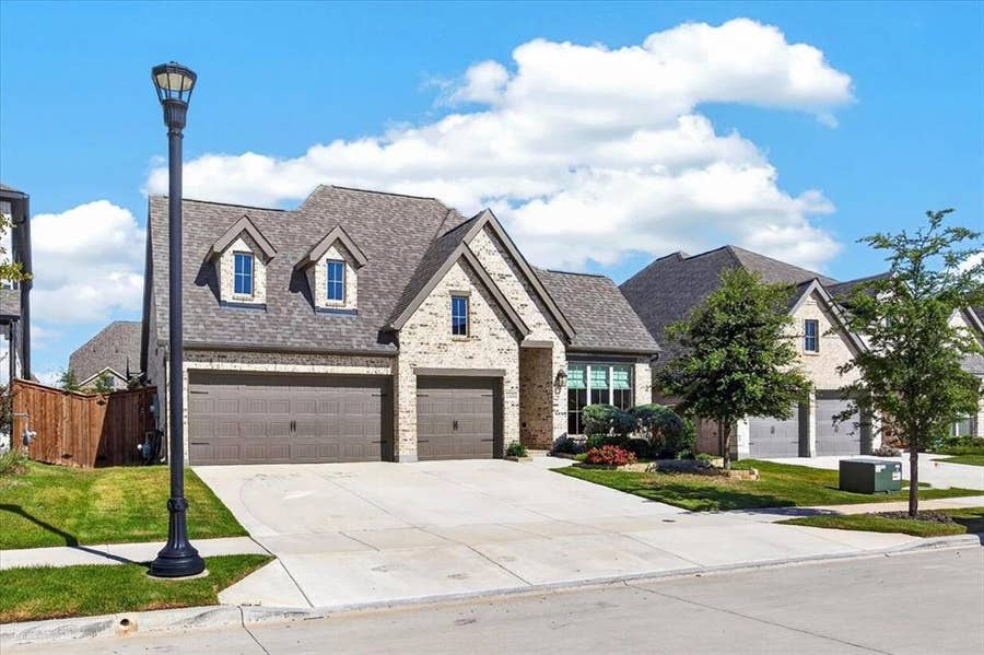 Property photo for 13428 Meadow Crosss Drive, Fort Worth, TX