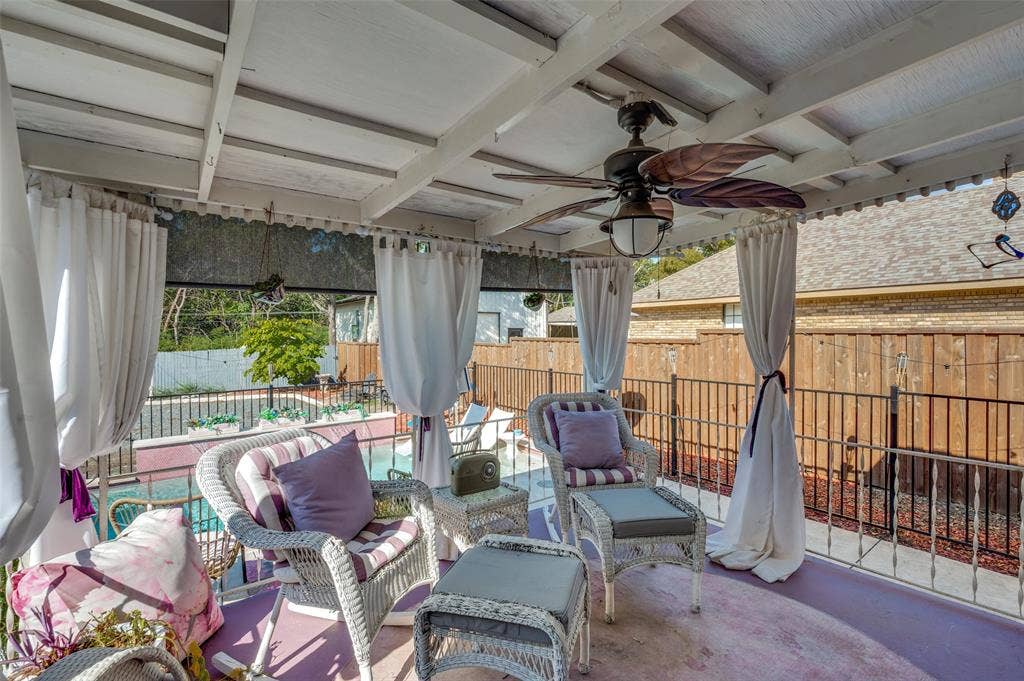 5307 Moneta Lane, Dallas, TX 75236 Right off the living/dining room is the covered back patio.