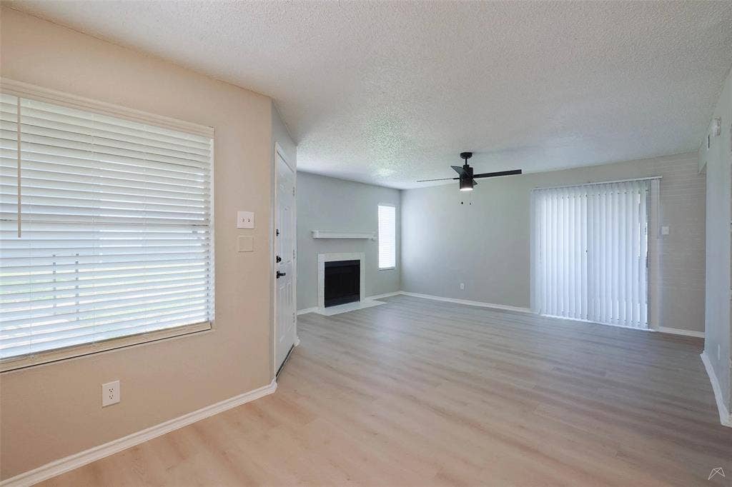 7550 S Westmoreland Road, #H-0535, Dallas, TX 75237 October Special 299.00 Move In