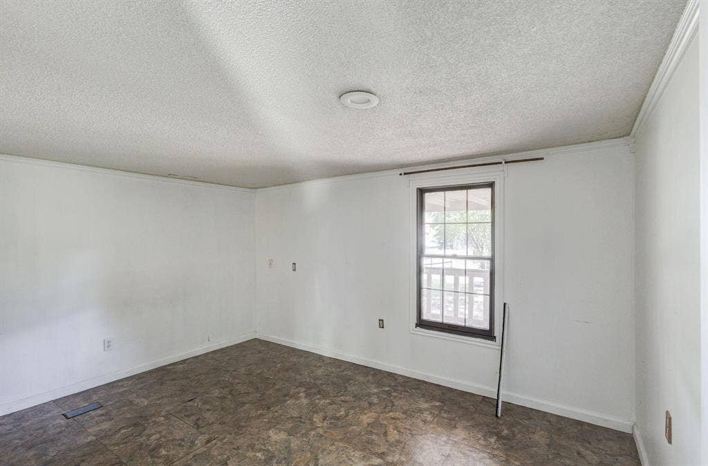 173 Hurst Circle, Ferris, TX 75125 173 Hurst Circle, Ferris, TX 75125