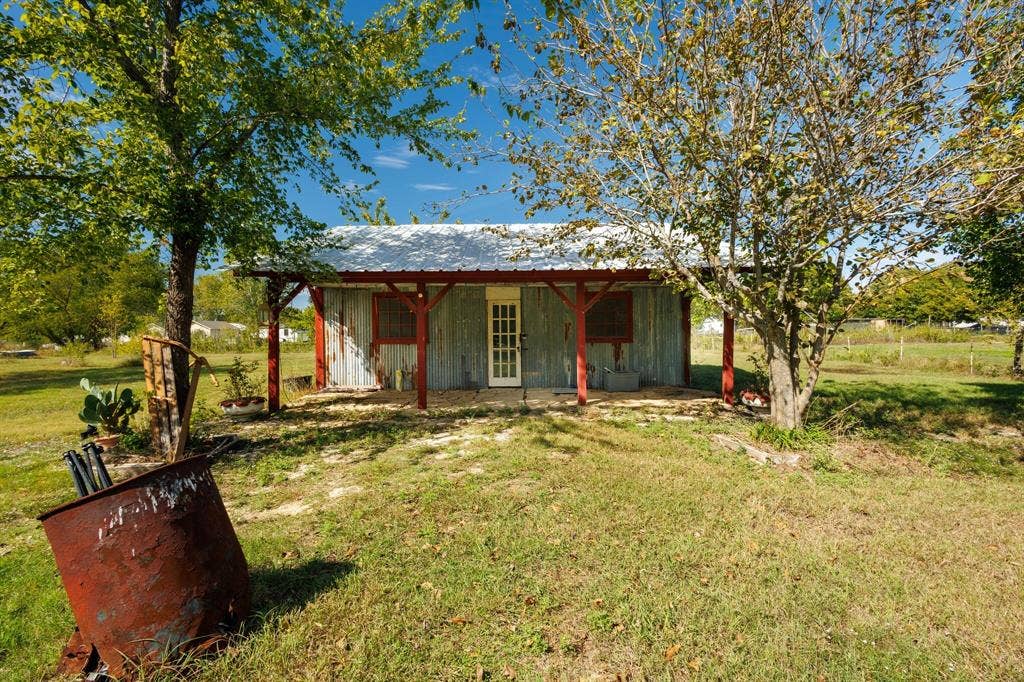 173 Hurst Circle, Ferris, TX 75125 173 Hurst Circle, Ferris, TX 75125