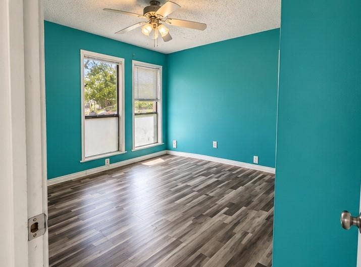 2324 Bombay Avenue, Dallas, TX 75235