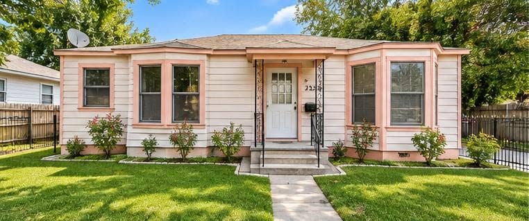 2324 Bombay Avenue, Dallas, TX 75235