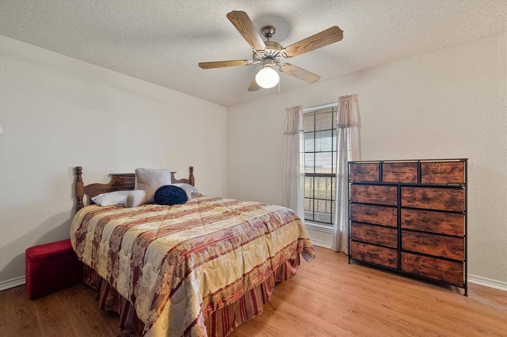 353 Brazier Road, Ennis, TX 75119