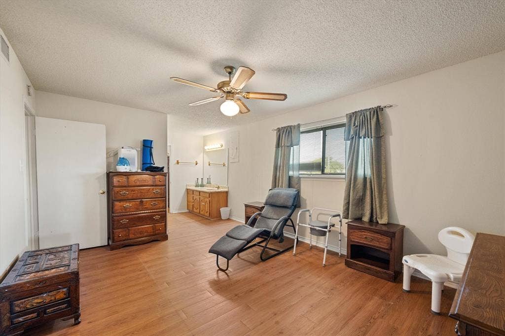 353 Brazier Road, Ennis, TX 75119