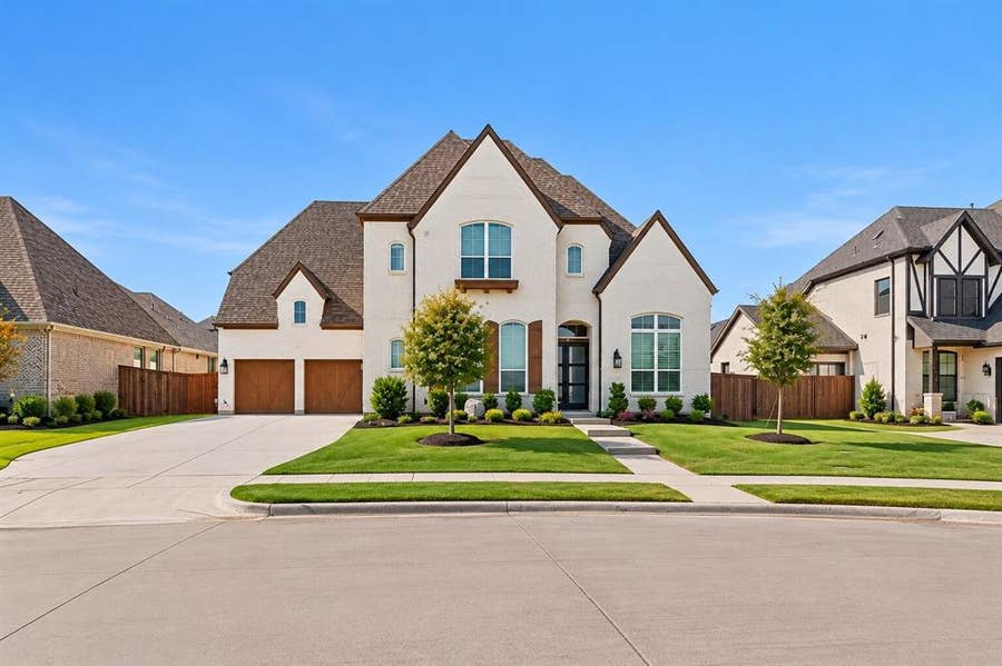 Property photo for 1202 Limestone Ridge Road, Mansfield, TX