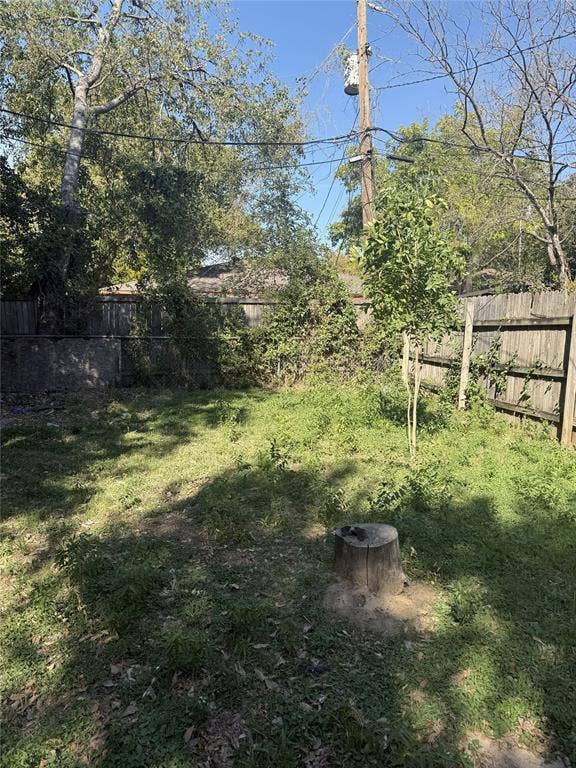809 E 6th Street, Irving, TX 75060 809 E 6th Street, Irving, TX 75060