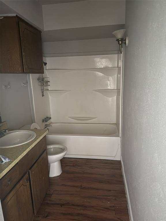 809 E 6th Street, Irving, TX 75060 809 E 6th Street, Irving, TX 75060