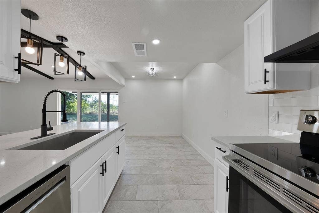 858 Lexington Drive, Lancaster, TX 75134 858 Lexington Drive, Lancaster, TX 75134