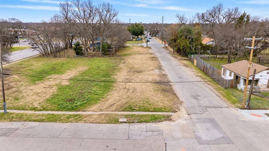 Property photo for 3302 Hamilton Avenue, Dallas, TX
