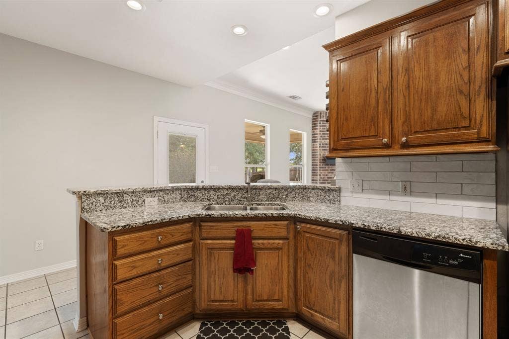 2857 Mallard Drive, Greenville, TX 75402