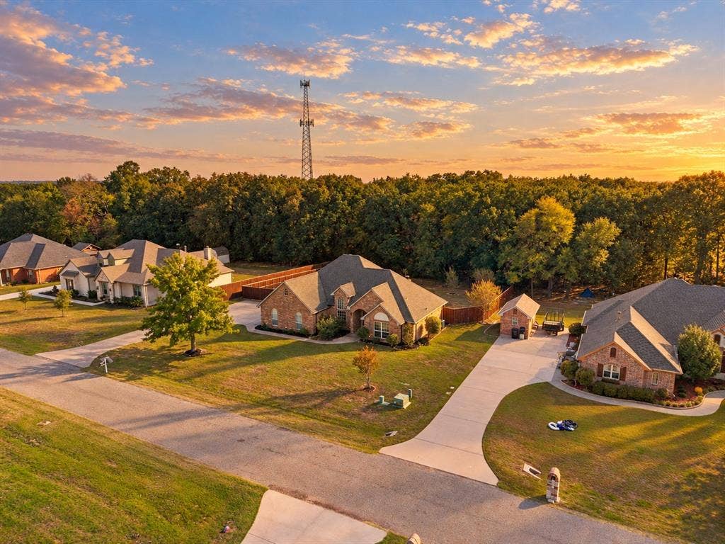 2857 Mallard Drive, Greenville, TX 75402
