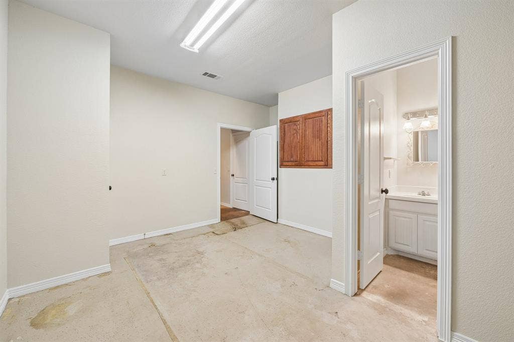 2209 Somerset, Midlothian, TX 76065