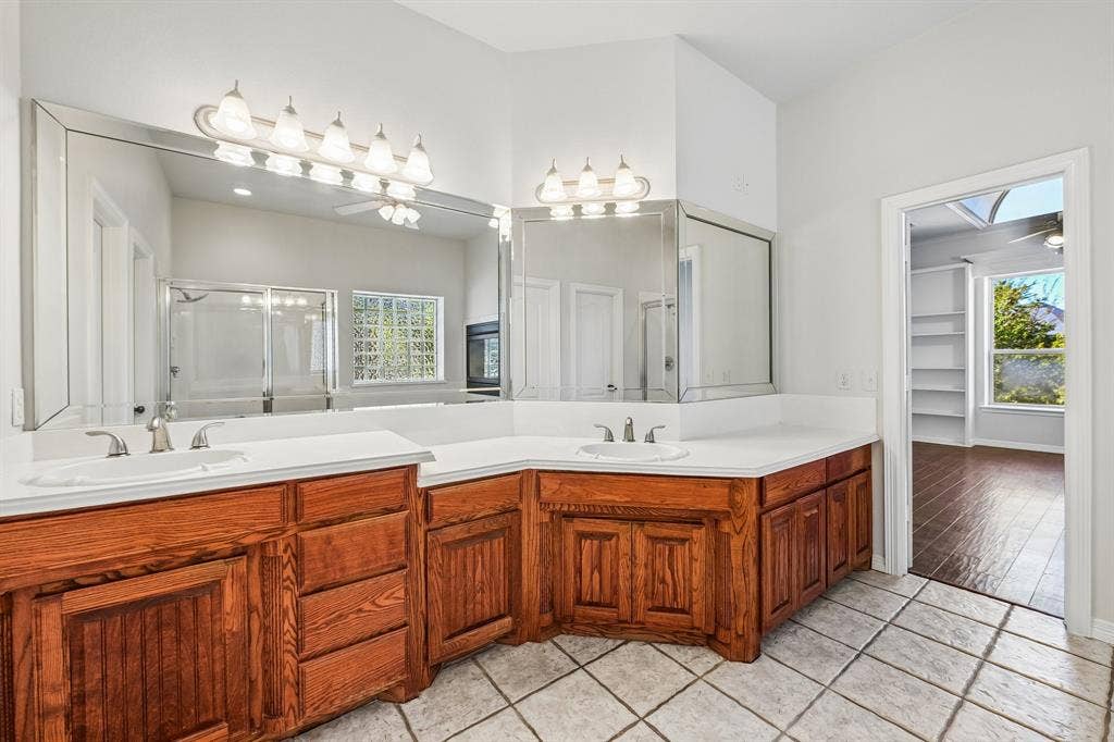 2209 Somerset, Midlothian, TX 76065