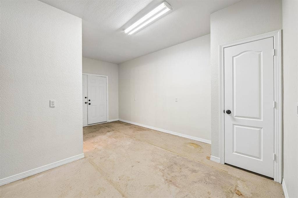2209 Somerset, Midlothian, TX 76065
