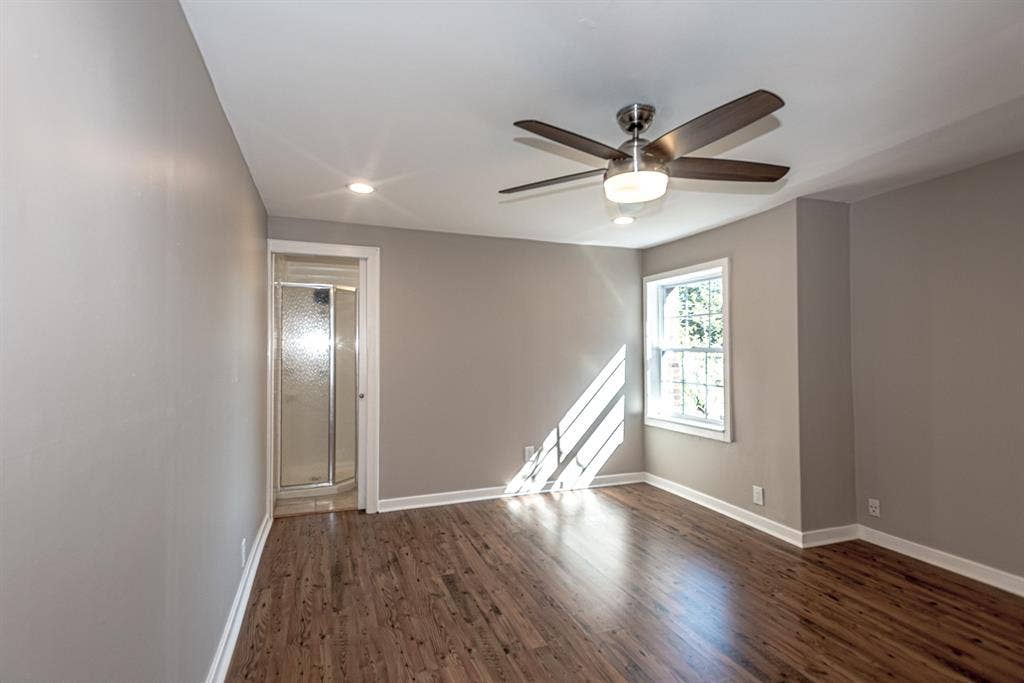 3074 Valwood Parkway, Farmers Branch, TX 75234 3074 Valwood Parkway, Farmers Branch, TX 75234