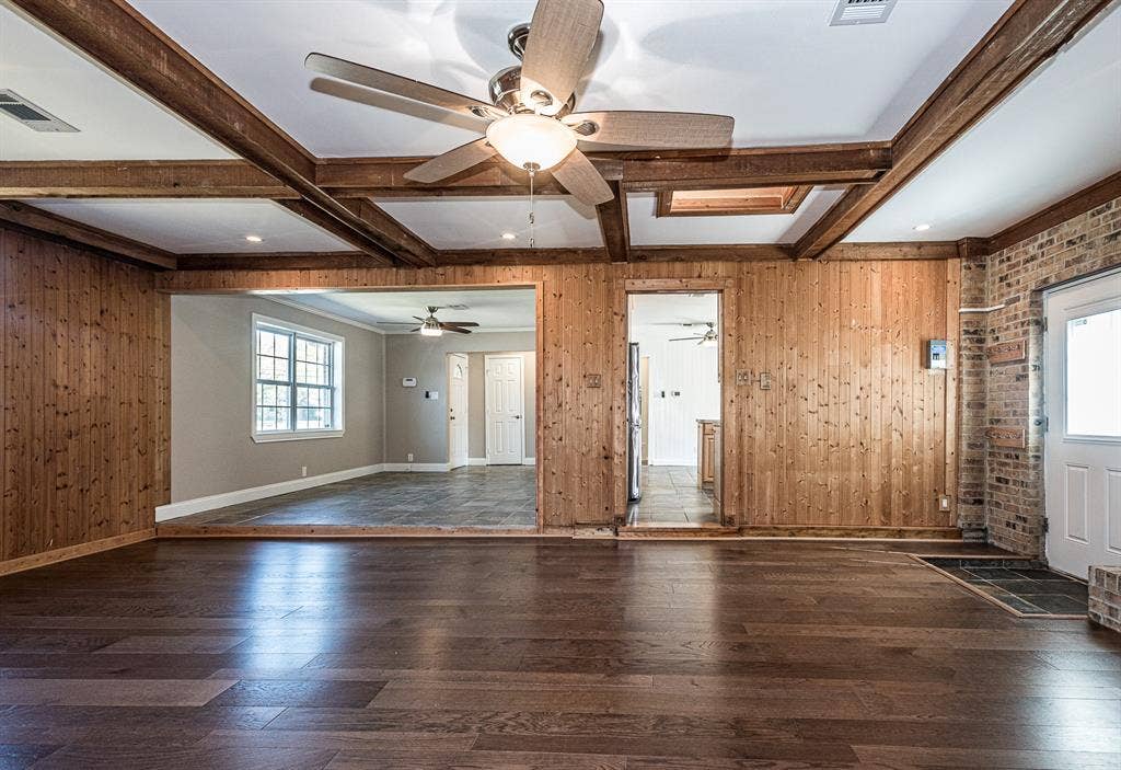 3074 Valwood Parkway, Farmers Branch, TX 75234 3074 Valwood Parkway, Farmers Branch, TX 75234