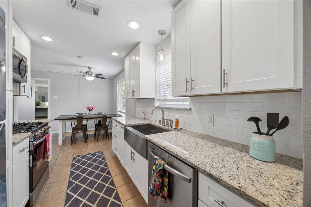 10621 Mapleridge Drive, Dallas, TX 75238 10621 Mapleridge Drive, Dallas, TX 75238