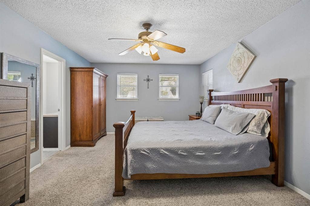 10621 Mapleridge Drive, Dallas, TX 75238 10621 Mapleridge Drive, Dallas, TX 75238
