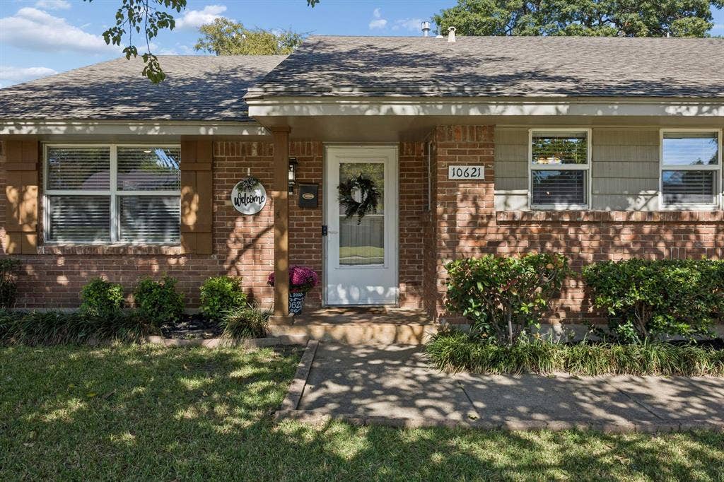 10621 Mapleridge Drive, Dallas, TX 75238 10621 Mapleridge Drive, Dallas, TX 75238