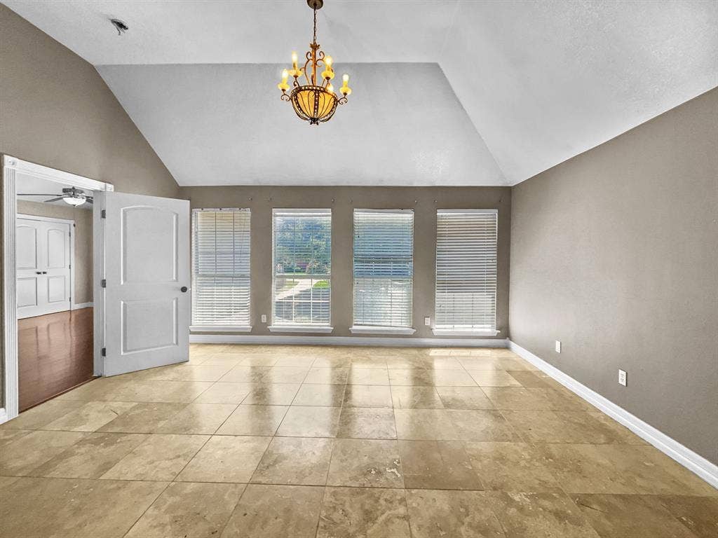 2132 Cliffside Drive, Plano, TX 75023 2132 Cliffside Drive, Plano, TX 75023