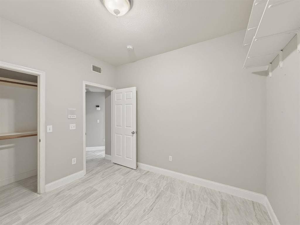 2132 Cliffside Drive, Plano, TX 75023 2132 Cliffside Drive, Plano, TX 75023