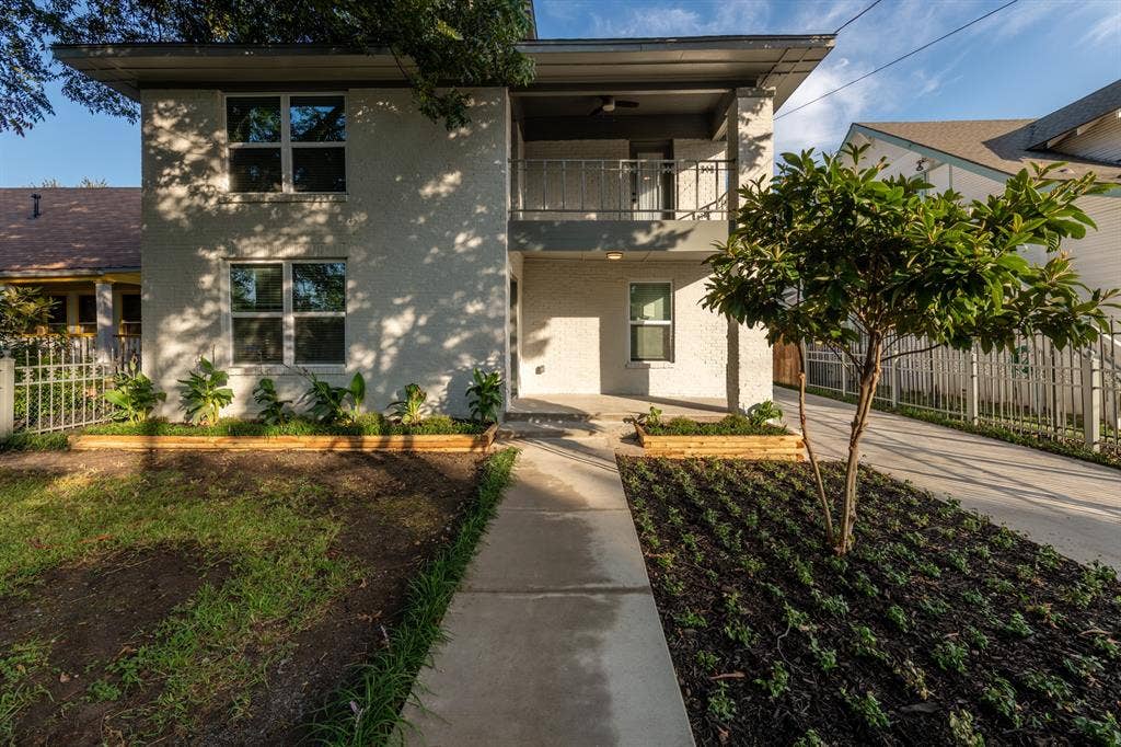 4514 victor, Dallas, TX 75246 4514 victor, Dallas, TX 75246