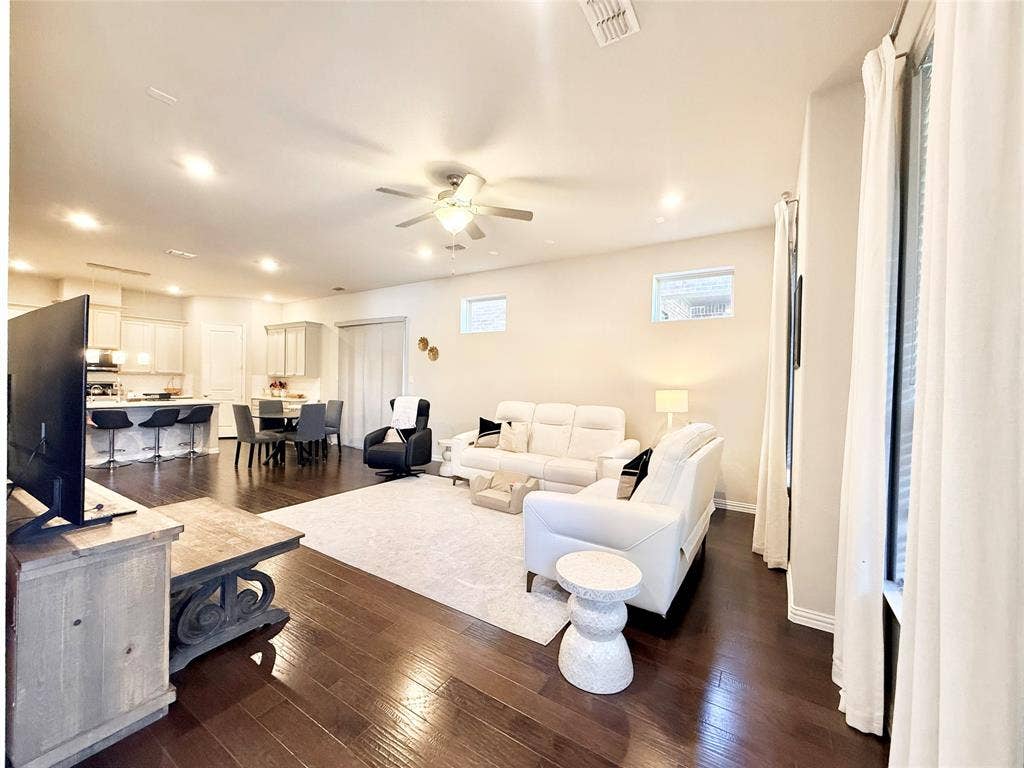 1021 ZACHARY Way, Allen, TX 75013