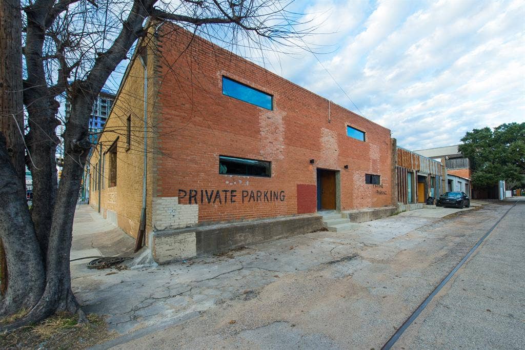 3100 Commerce Street, #160, Dallas, TX 75226 3100 Commerce Street, #160, Dallas, TX 75226