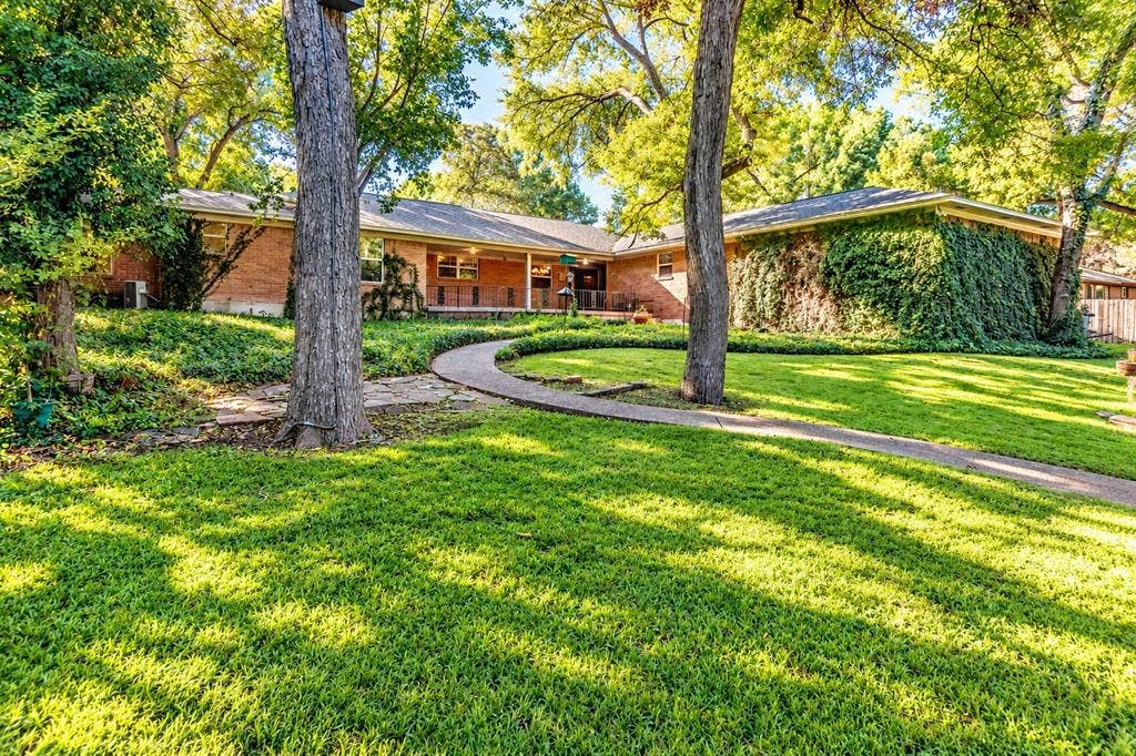 9309 Vinewood Drive, Dallas, TX 75228