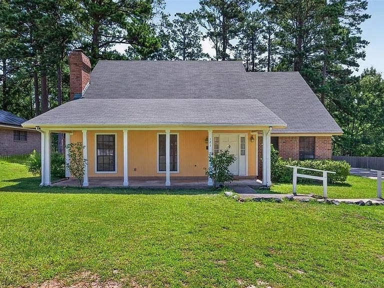 Property photo for 121 Deer Lane, Mansfield, LA