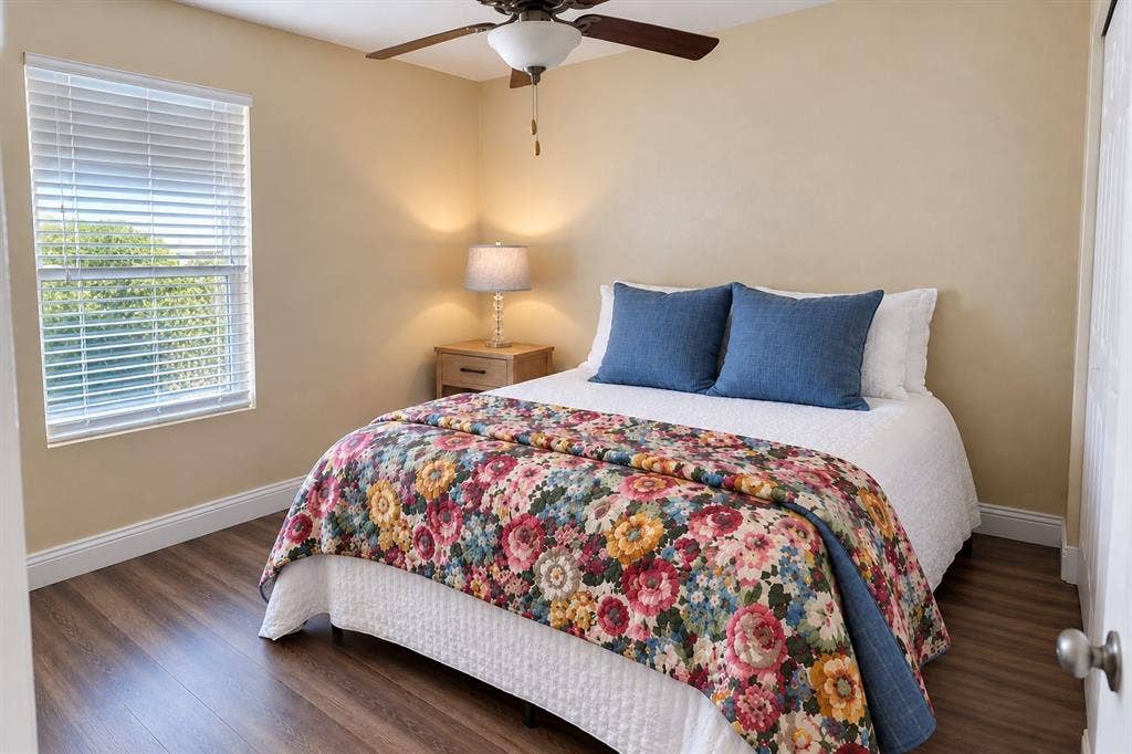 413 Bonnie Court, Anna, TX 75409 Wood-finish flooring, ceiling fan with integrated lighting, and horizontal window blinds