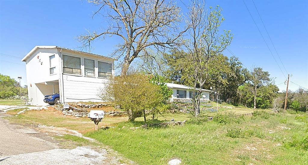 305 McKay Road, Burnet, TX 78611 305 McKay Road, Burnet, TX 78611