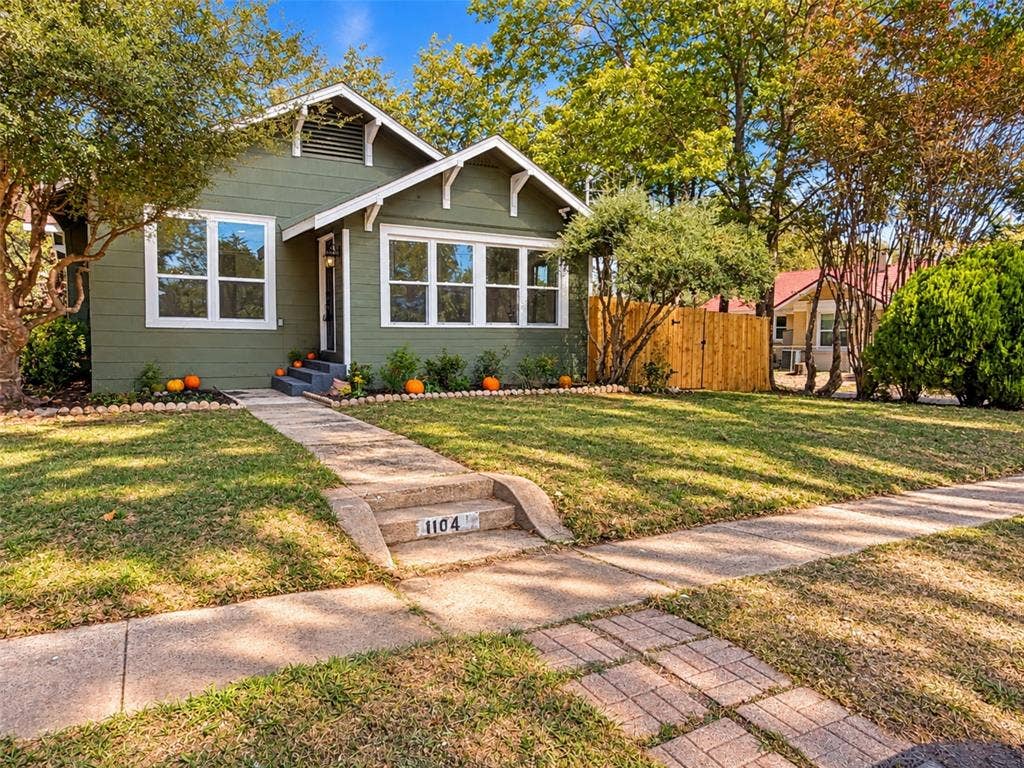 1104 Park Street, Greenville, TX 75401