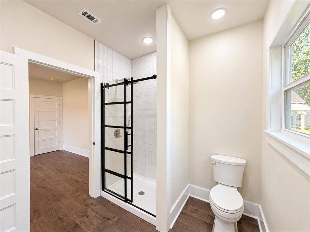 1104 Park Street, Greenville, TX 75401