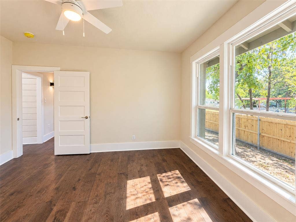 1104 Park Street, Greenville, TX 75401