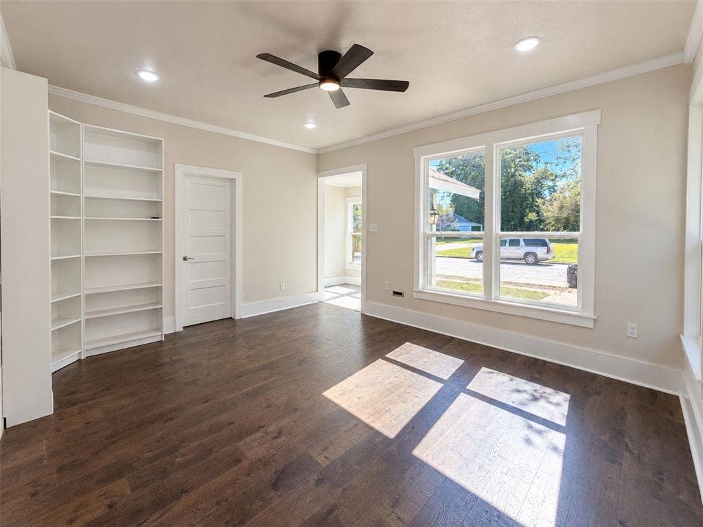 1104 Park Street, Greenville, TX 75401