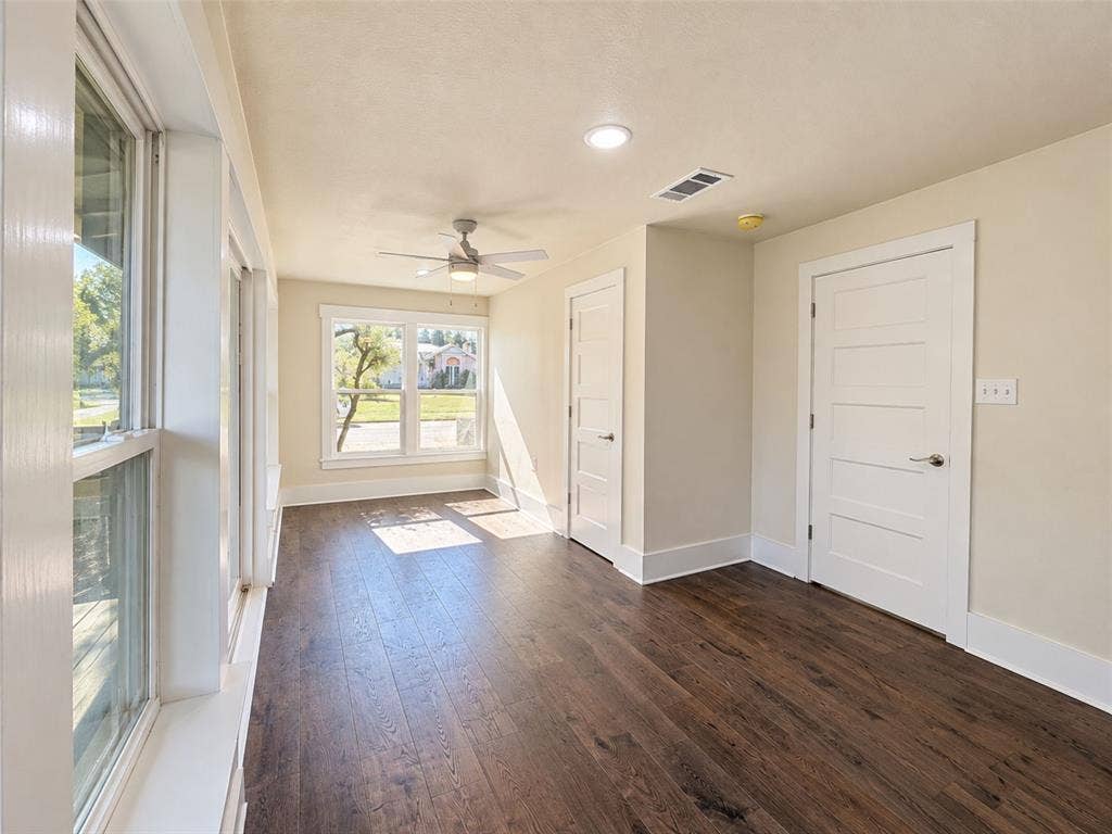 1104 Park Street, Greenville, TX 75401