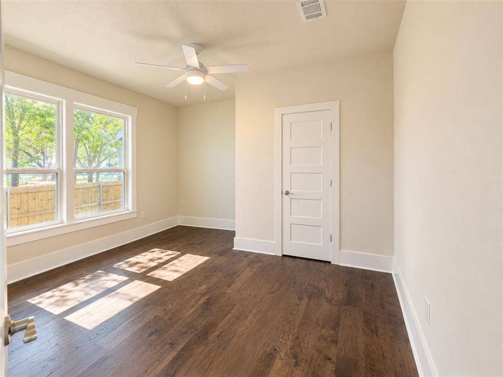 1104 Park Street, Greenville, TX 75401