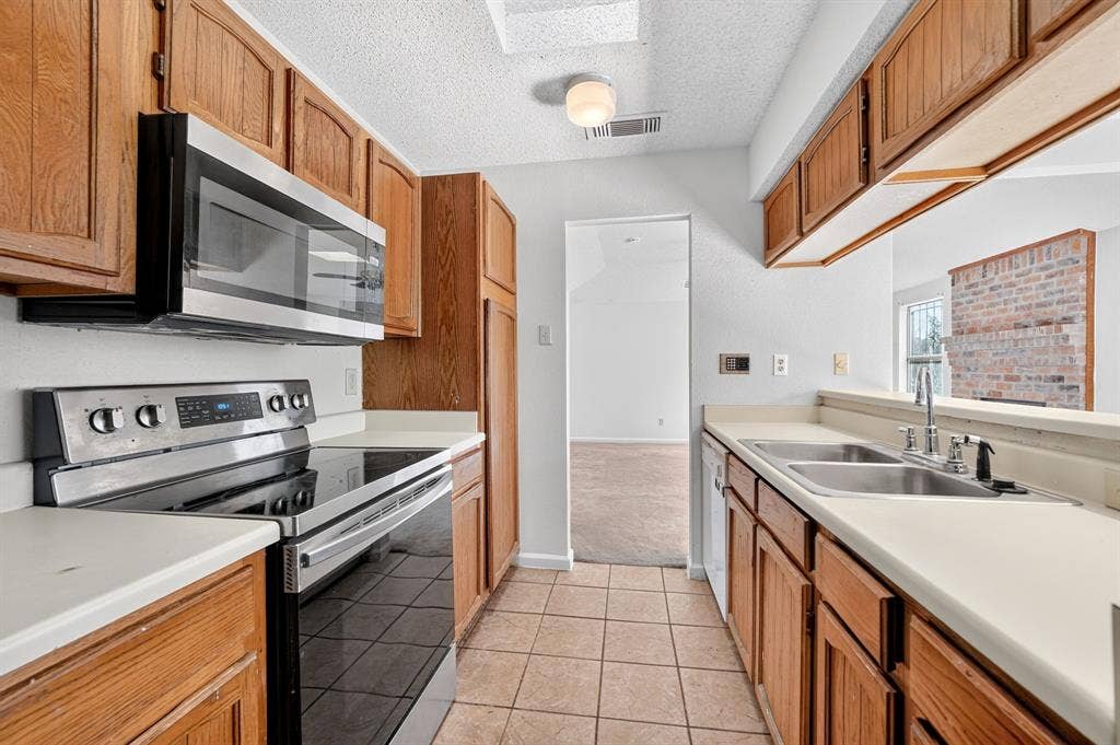 1413 Natchez Trace, Mesquite, TX 75149 1413 Natchez Trace, Mesquite, TX 75149