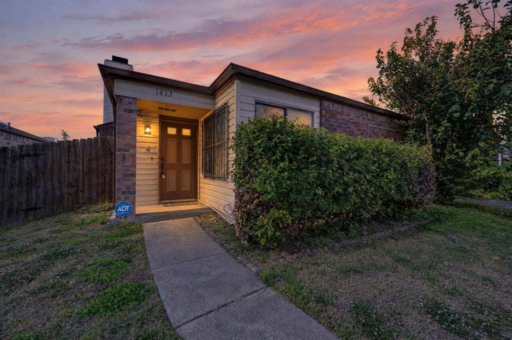 1413 Natchez Trace, Mesquite, TX 75149 1413 Natchez Trace, Mesquite, TX 75149