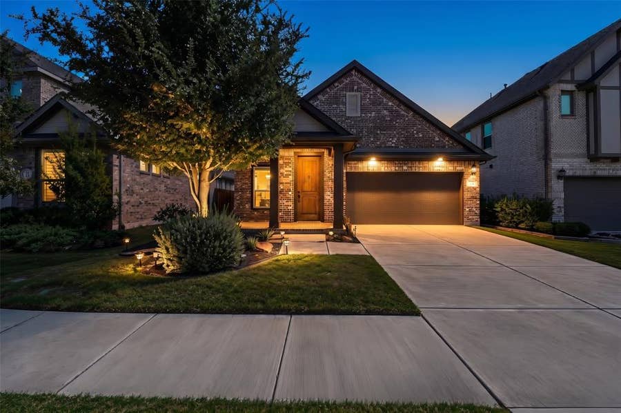 Property photo for 4816 Zilker Avenue, Carrollton, TX
