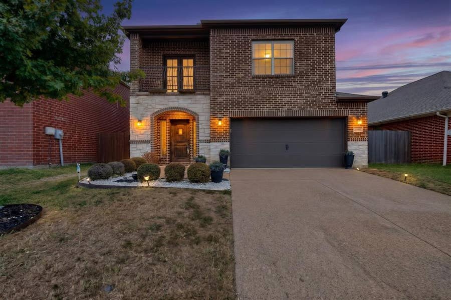 Property photo for 6606 Windward View Drive, Rowlett, TX