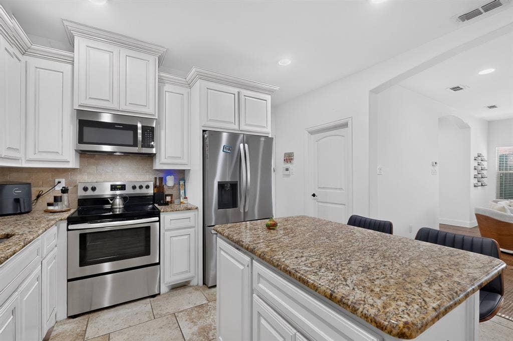 6606 Windward View Drive, Rowlett, TX 75088 6606 Windward View Drive, Rowlett, TX 75088