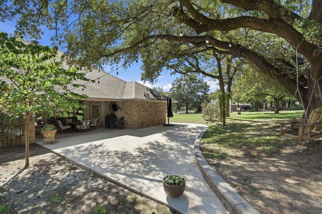 404 Aqua Vista Drive, Granbury, TX 76049 404 Aqua Vista Drive, Granbury, TX 76049